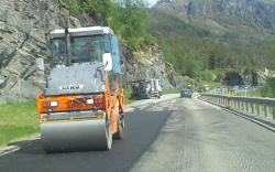 Asfalteringsarbeid mot Florø