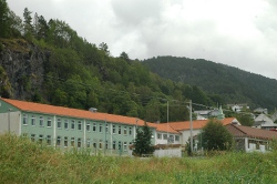 Eikefjord skule og strålingsfare